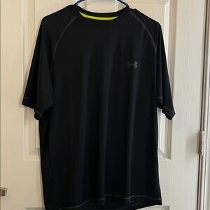 Under Armour Men's Black Short Sleeve Tee
